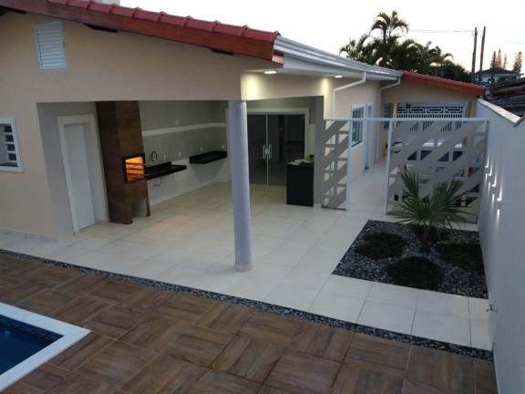 Imagem Casa com 3 Quartos à Venda, 145 m² em Balneario Florida - Praia Grande Imagem Casa com 3 Quartos à Venda, 145 m² em Balneario Florida - Praia Grande