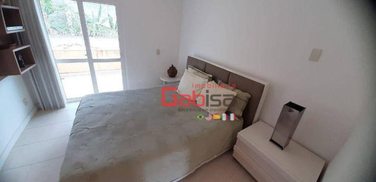 Imagem Casa com 4 Quartos à Venda, 300 m² em Ferradura - Armação Dos Búzios Imagem Casa com 4 Quartos à Venda, 300 m² em Ferradura - Armação Dos Búzios