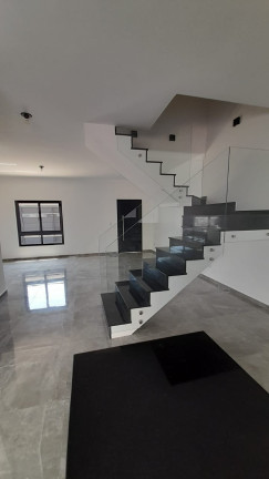 Imagem Sobrado com 3 Quartos à Venda, 135 m² em Portais (polvilho) - Cajamar