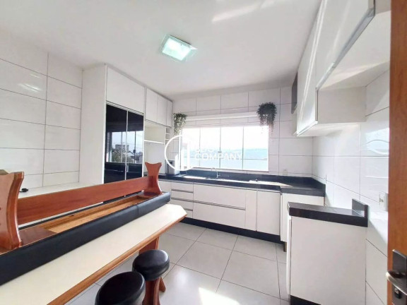 Imagem Sobrado com 3 Quartos à Venda, 195 m² em Alto Da Glória - Irati