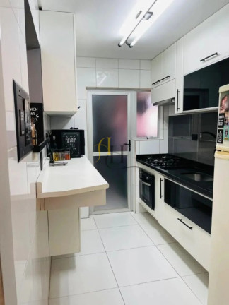 Imagem Apartamento com 3 Quartos à Venda, 80 m² em Cambuci - São Paulo