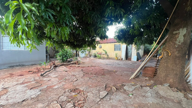 Imagem Casa com 4 Quartos à Venda, 300 m² em Monte Castelo - Campo Grande