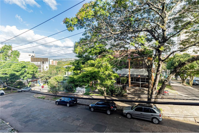 Imagem Imóvel com 2 Quartos à Venda, em Petrópolis - Porto Alegre Imagem Imóvel com 2 Quartos à Venda, em Petrópolis - Porto Alegre
