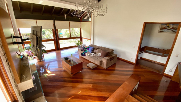 Imagem Casa com 3 Quartos à Venda, 217 m² em Centro - Três Coroas
