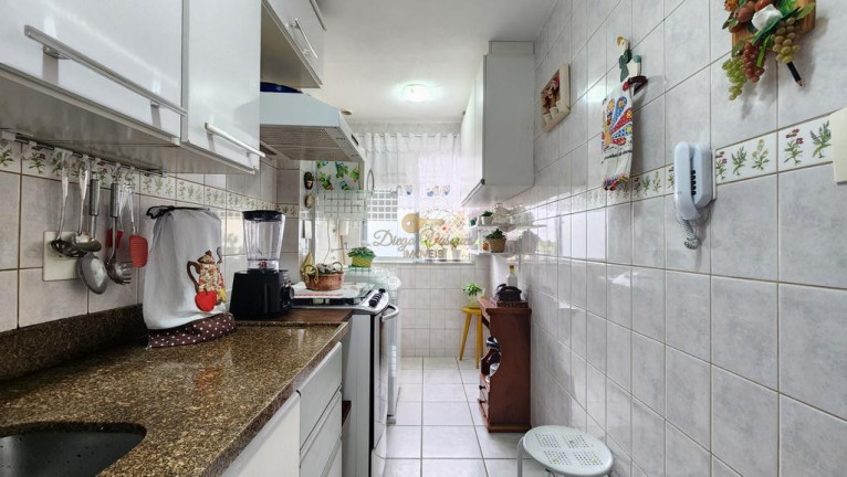 Imagem Apartamento com 2 Quartos à Venda, 54 m² em Várzea - Teresópolis