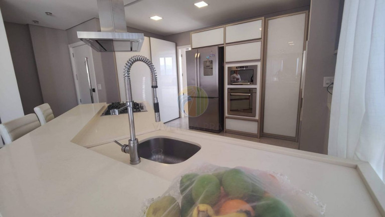 Imagem Apartamento com 3 Quartos à Venda, 236 m² em Pioneiros - Balneário Camboriú Imagem Apartamento com 3 Quartos à Venda, 236 m² em Pioneiros - Balneário Camboriú
