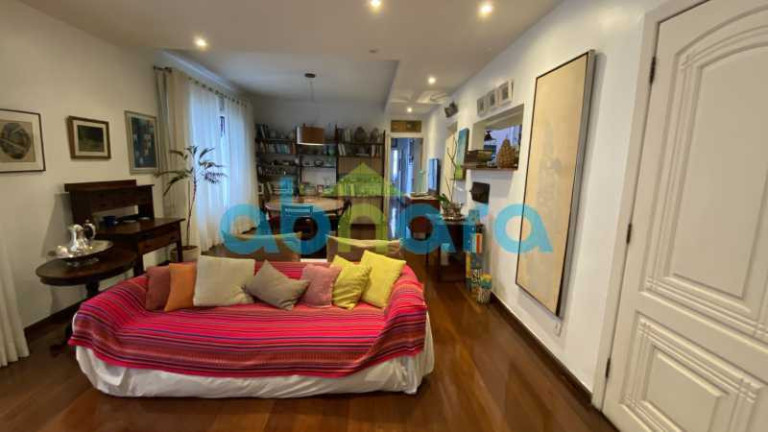 Imagem Apartamento com 3 Quartos à Venda, 132 m² em Copacabana - Rio De Janeiro
