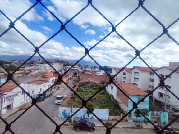 Apartamento com 2 Quartos à Venda,  em Centro - Sobral