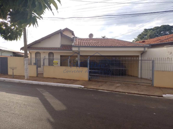 Casa com 3 Quartos à Venda, 900 m² em Centro - Pirassununga