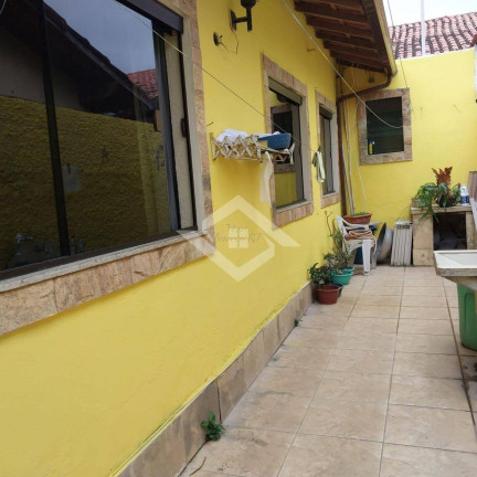Casa com 3 Quartos à Venda, 250 m² em Itaipu - Niterói