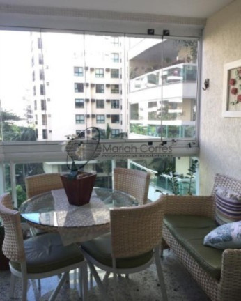 Imagem Imóvel com 3 Quartos à Venda, 118 m² em Icaraí - Niterói Imagem Imóvel com 3 Quartos à Venda, 118 m² em Icaraí - Niterói