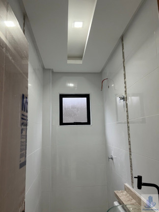 Imagem Imóvel com 2 Quartos à Venda, 48 m² em Maracanã - Praia Grande Imagem Imóvel com 2 Quartos à Venda, 48 m² em Maracanã - Praia Grande