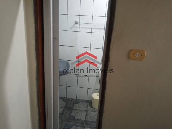 Imagem Casa com 1 Quarto para Alugar,  em Jardim Guairaca - São Paulo