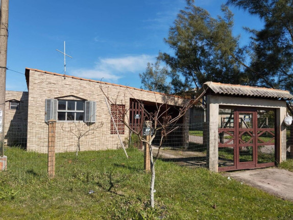 Imagem Casa com 2 Quartos à Venda,  em Parque Dos Presidentes - Tramandaí
