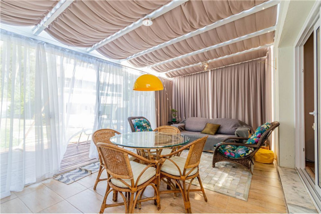 Imagem Casa com 3 Quartos à Venda, 120 m² em Lomba Do Pinheiro - Porto Alegre