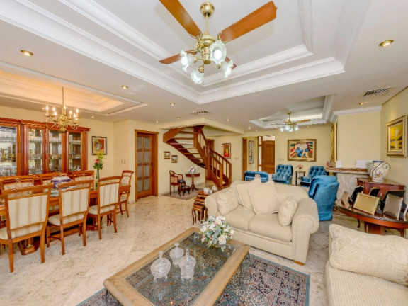Imagem Casa com 4 Quartos à Venda, 450 m² em Chácara Das Pedras - Porto Alegre Imagem Casa com 4 Quartos à Venda, 450 m² em Chácara Das Pedras - Porto Alegre