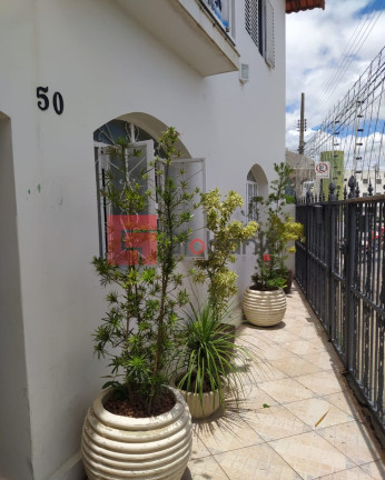 Imagem Casa com 3 Quartos à Venda, 250 m² em Centro - Montes Claros
