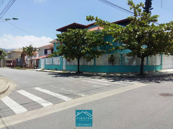 Imagem Sobrado com 5 Quartos à Venda, 