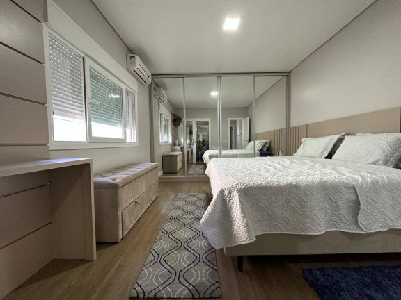 Imagem Casa com 3 Quartos à Venda, 200 m² em Centro - Balneário Barra Do Sul