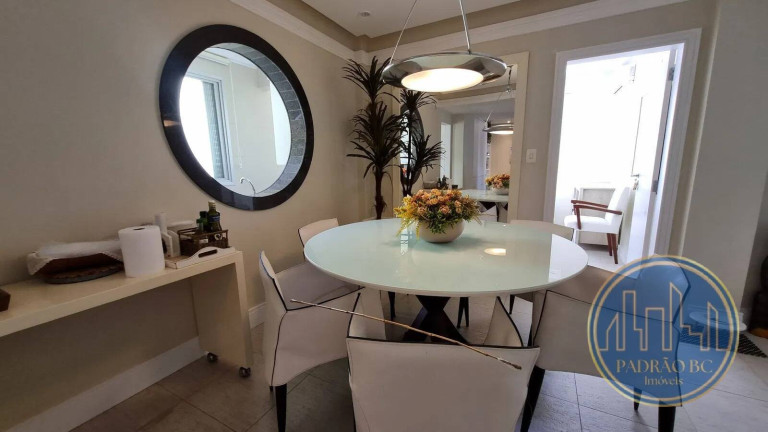 Imagem Apartamento com 4 Quartos à Venda, 156 m² em Barra Norte - Balneário Camboriú Imagem Apartamento com 4 Quartos à Venda, 156 m² em Barra Norte - Balneário Camboriú
