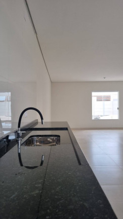 Imagem Casa com 3 Quartos à Venda, 175 m² em Laranjeiras - Caieiras Imagem Casa com 3 Quartos à Venda, 175 m² em Laranjeiras - Caieiras