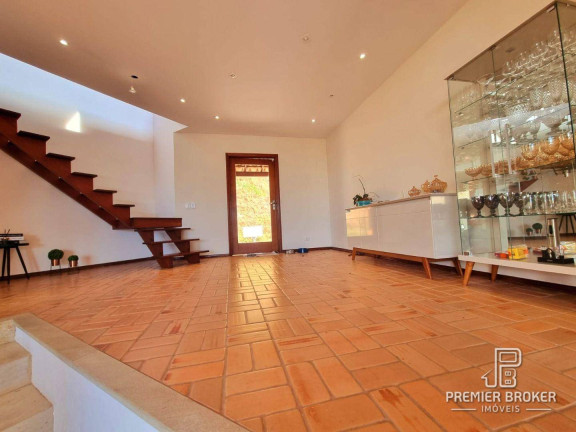 Imagem Casa com 4 Quartos à Venda, 600 m² em Quebra Frascos - Teresópolis Imagem Casa com 4 Quartos à Venda, 600 m² em Quebra Frascos - Teresópolis