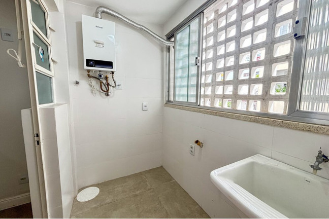 Imagem Apartamento com 2 Quartos à Venda, 74 m² em Bom Fim - Porto Alegre