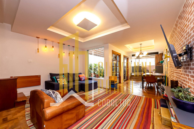 Casa com 3 Quartos à Venda ou Locação, 280 m² em Pinheiros - São Paulo