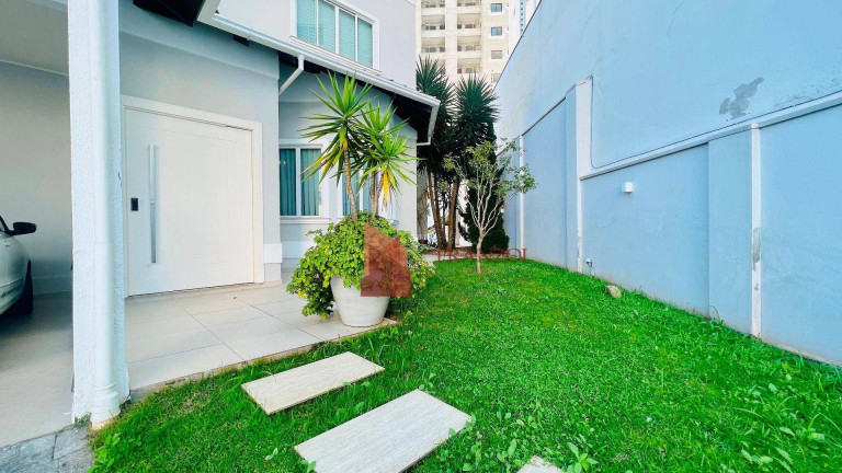 Imagem Casa com 4 Quartos à Venda, 381 m² em Vila Operária - Itajaí