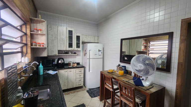 Imagem Casa com 3 Quartos à Venda, 186 m² em Vila São Jorge - São Vicente Imagem Casa com 3 Quartos à Venda, 186 m² em Vila São Jorge - São Vicente