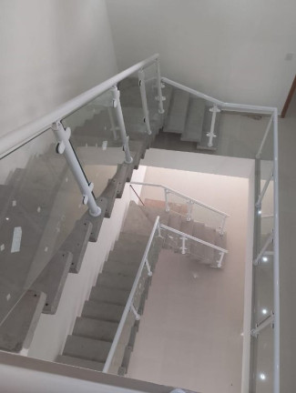 Imagem Sobrado com 3 Quartos à Venda, 213 m² em Jardim Quaresmeira Iii - Suzano Imagem Sobrado com 3 Quartos à Venda, 213 m² em Jardim Quaresmeira Iii - Suzano
