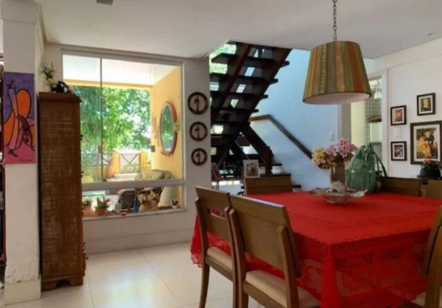 Imagem Casa com 5 Quartos à Venda, 237 m² em Jaguaribe - Salvador Imagem Casa com 5 Quartos à Venda, 237 m² em Jaguaribe - Salvador