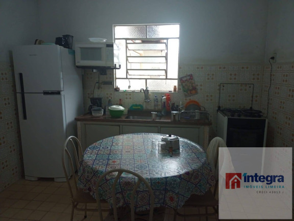 Imagem Casa com 2 Quartos à Venda, 268 m² em Vila Camargo - Limeira Imagem Casa com 2 Quartos à Venda, 268 m² em Vila Camargo - Limeira