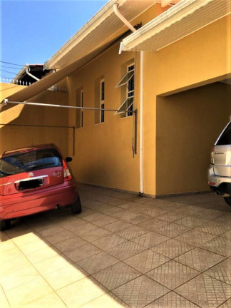 Imagem Casa com 3 Quartos à Venda, 215 m² em Campinas Imagem Casa com 3 Quartos à Venda, 215 m² em Campinas