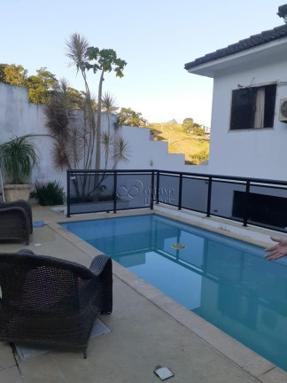 Casa com 4 Quartos para Alugar, 300 m² em Lagoa - Macaé
