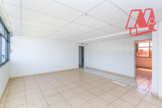Imagem Loja para Alugar, 612 m² em Navegantes - Porto Alegre