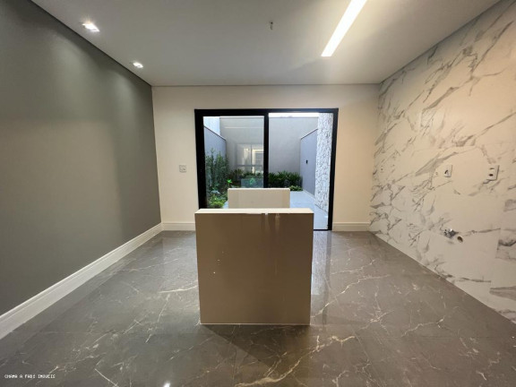 Imagem Imóvel com 3 Quartos à Venda, 180 m² em Vila Gomes Cardim - São Paulo Imagem Imóvel com 3 Quartos à Venda, 180 m² em Vila Gomes Cardim - São Paulo