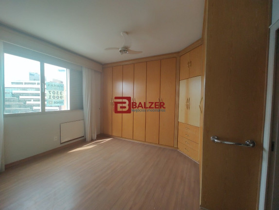 Imagem Apartamento com 3 Quartos à Venda, 190 m² em Centro - Florianópolis