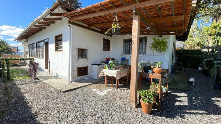 Imagem Casa com 5 Quartos à Venda, 178 m² em Centro - Barra Velha Imagem Casa com 5 Quartos à Venda, 178 m² em Centro - Barra Velha