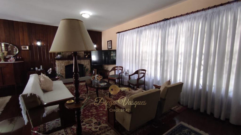 Imagem Casa com 6 Quartos à Venda, 700 m² em Tijuca - Teresópolis