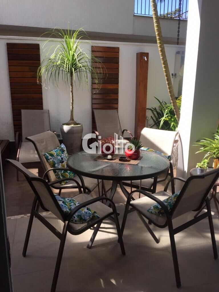 Casa com 3 Quartos à Venda, 270 m² em Vila Oliveira - Mogi Das Cruzes