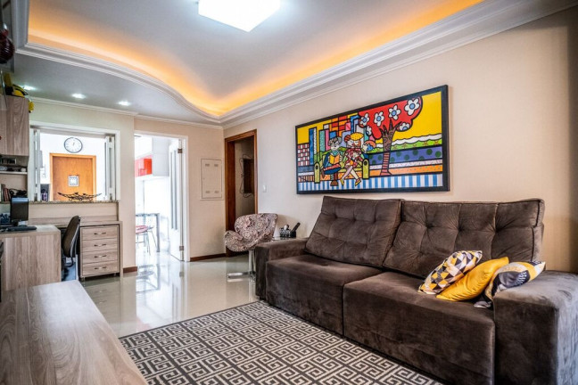 Imagem Apartamento com 3 Quartos à Venda, 89 m² em Jardim Planalto - Porto Alegre