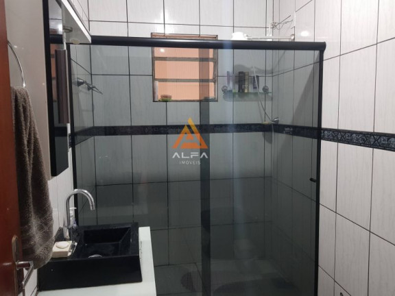 Imagem Casa com 4 Quartos à Venda, 187 m²