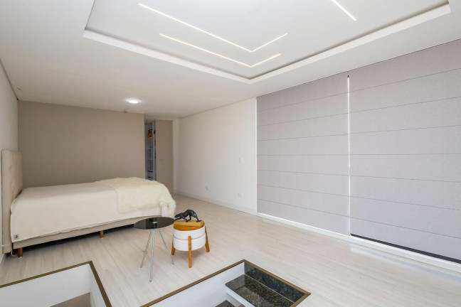 Imagem Casa com 3 Quartos à Venda, 190 m² em Santo Inácio - Curitiba Imagem Casa com 3 Quartos à Venda, 190 m² em Santo Inácio - Curitiba
