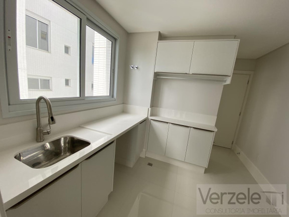 Imagem Apartamento com 4 Quartos à Venda, 237 m² em Barra Sul - Balneário Camboriú Imagem Apartamento com 4 Quartos à Venda, 237 m² em Barra Sul - Balneário Camboriú