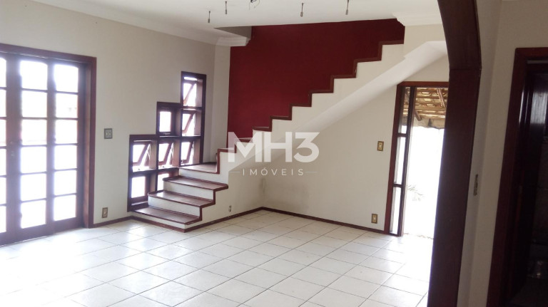 Imagem Casa de Condomínio com 2 Quartos à Venda, 800 m² em Chácaras Alpina - Valinhos