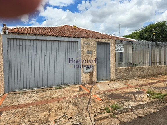 Casa com 4 Quartos à Venda, 225 m² em Amambaí - Campo Grande