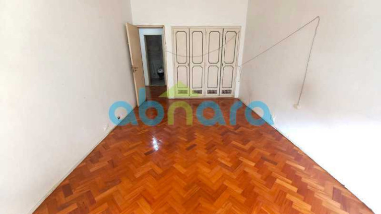 Imagem Apartamento com 4 Quartos à Venda, 330 m² em Copacabana - Rio De Janeiro Imagem Apartamento com 4 Quartos à Venda, 330 m² em Copacabana - Rio De Janeiro