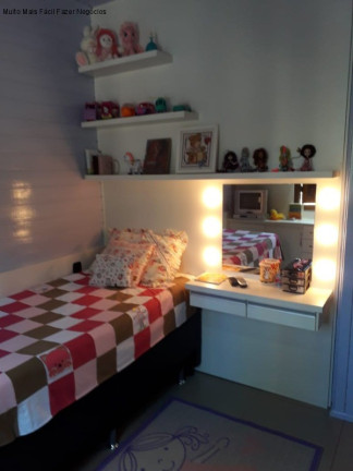 Imagem Casa com 3 Quartos à Venda,  em Villagio - Gramado