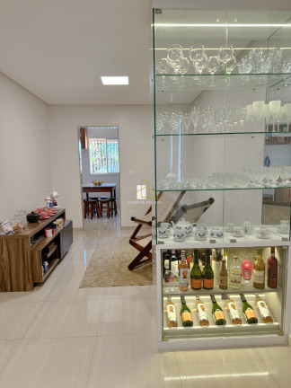 Imagem Casa com 3 Quartos à Venda, 245 m² em Nova Carapina I - Serra Imagem Casa com 3 Quartos à Venda, 245 m² em Nova Carapina I - Serra